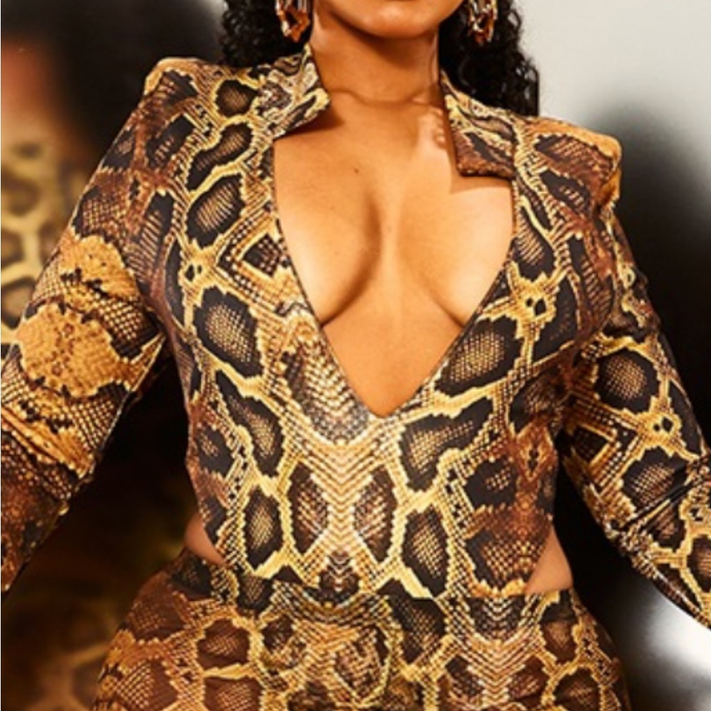 PLUS SIZE PLUNGE SNAKE PRINT BODYSUIT